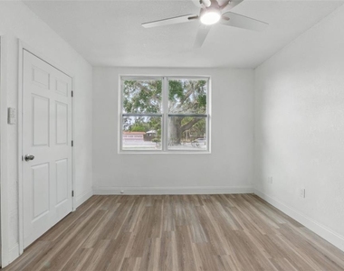 8812 Oakwood Drive - Photo Thumbnail 38
