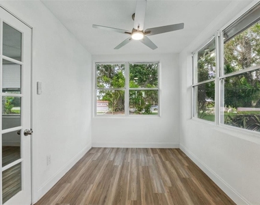 8812 Oakwood Drive - Photo Thumbnail 24