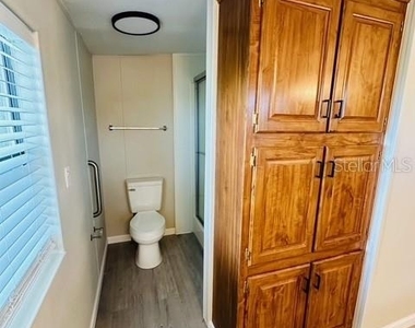 6814 Redwing Road - Photo Thumbnail 14