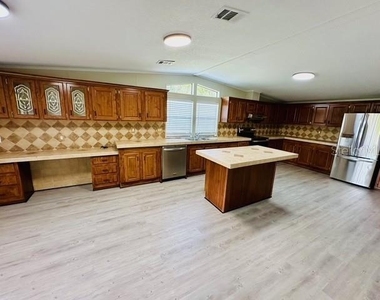 6814 Redwing Road - Photo Thumbnail 17