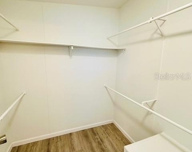 6814 Redwing Road - Photo Thumbnail 13