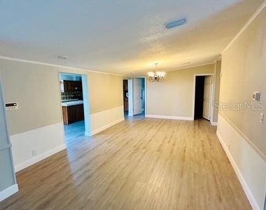 6814 Redwing Road - Photo Thumbnail 16