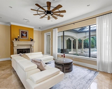 2616 N Westmoreland Drive - Photo Thumbnail 7