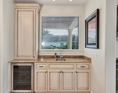2616 N Westmoreland Drive - Photo Thumbnail 36