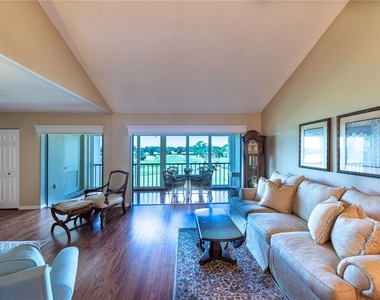 437 Cerromar Lane - Photo Thumbnail 8