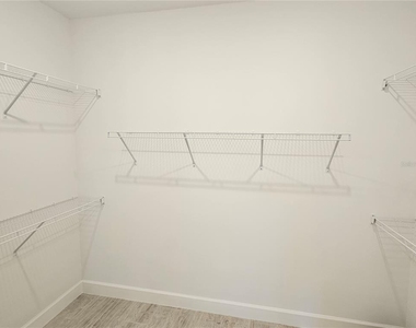 17925 Nadine Place - Photo Thumbnail 23