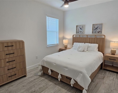 17925 Nadine Place - Photo Thumbnail 29