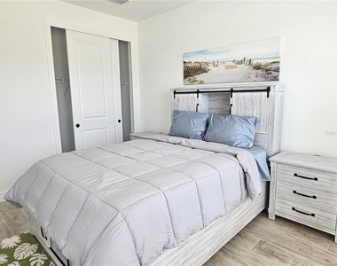 17925 Nadine Place - Photo Thumbnail 27