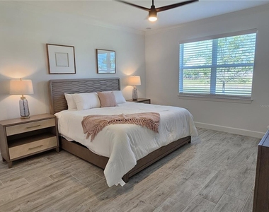 17925 Nadine Place - Photo Thumbnail 19