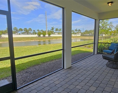 17925 Nadine Place - Photo Thumbnail 14