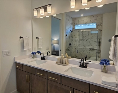 17925 Nadine Place - Photo Thumbnail 21