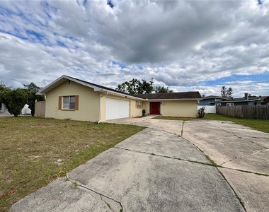 728 Lake Ned Road - Photo Thumbnail 2
