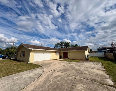 728 Lake Ned Road - Photo Thumbnail 34