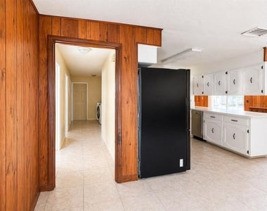 728 Lake Ned Road - Photo Thumbnail 8