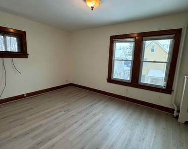 1116 Fairfield Street - Photo Thumbnail 7
