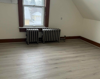1116 Fairfield Street - Photo Thumbnail 9