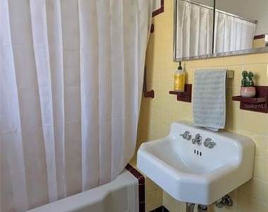 1520 E 21st Ave - Photo Thumbnail 12