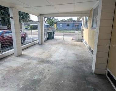 1520 E 21st Ave - Photo Thumbnail 3