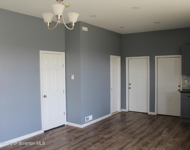 1122 Luzerne Street - Photo Thumbnail 5