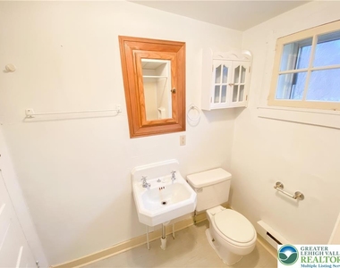 326 Lehigh Avenue - Photo Thumbnail 11