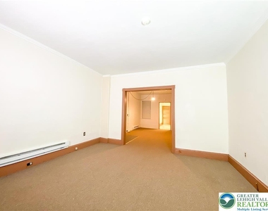 326 Lehigh Avenue - Photo Thumbnail 2