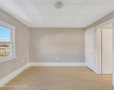 1007 Washburn Street - Photo Thumbnail 5