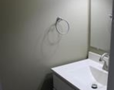 2620 Mountain Lane - Photo Thumbnail 20