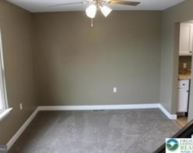 2620 Mountain Lane - Photo Thumbnail 18