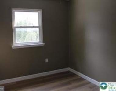 2620 Mountain Lane - Photo Thumbnail 12