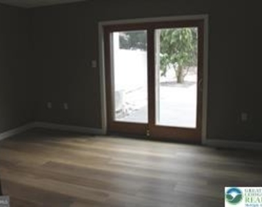 2620 Mountain Lane - Photo Thumbnail 23