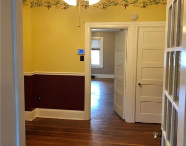 1214 Maple Street - Photo Thumbnail 4