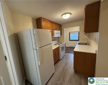 1247 Jackson Street - Photo Thumbnail 5