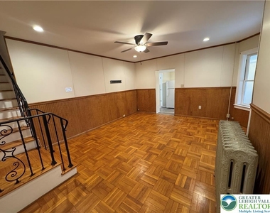 1247 Jackson Street - Photo Thumbnail 3