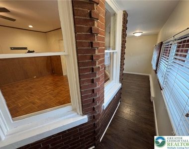 1247 Jackson Street - Photo Thumbnail 10