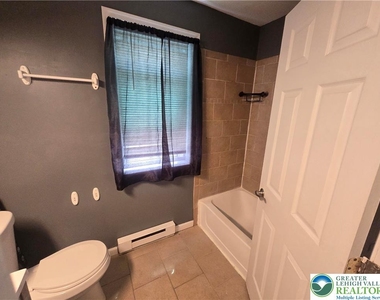 856 N 8th Street - Photo Thumbnail 11