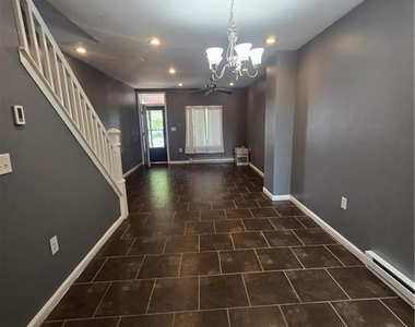856 N 8th Street - Photo Thumbnail 5