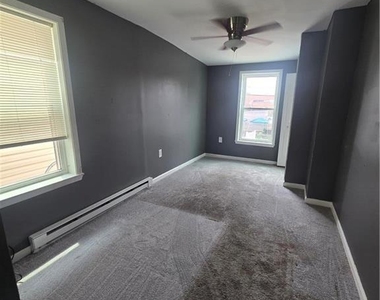 856 N 8th Street - Photo Thumbnail 8
