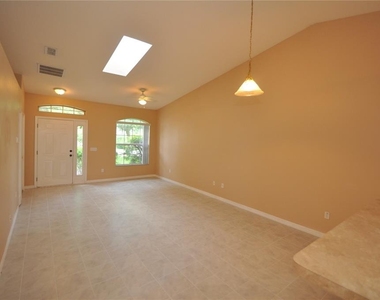 69 Rose Drive - Photo Thumbnail 3