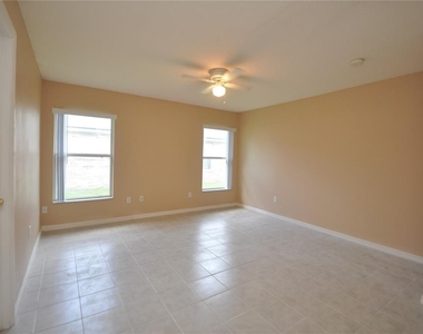 69 Rose Drive - Photo Thumbnail 18