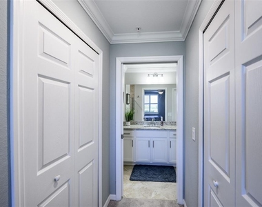 14061 Heritage Landing Boulevard - Photo Thumbnail 30