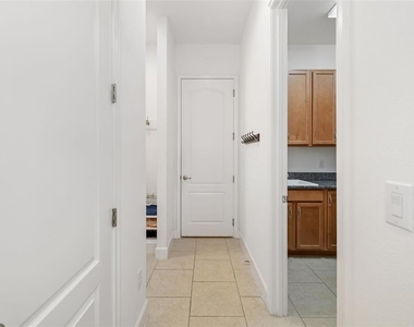 7070 Indus Valley Circle - Photo Thumbnail 31
