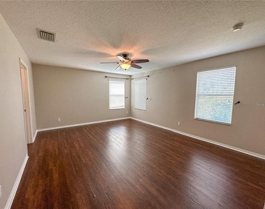 8979 39th Street Circle E - Photo Thumbnail 11