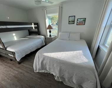 4620 7th Avenue W - Photo Thumbnail 17