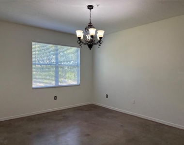 3429 Parkridge Circle - Photo Thumbnail 14