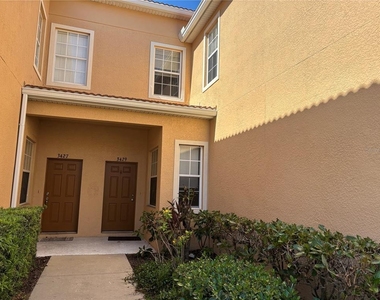 3429 Parkridge Circle - Photo Thumbnail 1