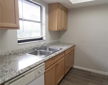 4812 27th Street W - Photo Thumbnail 3