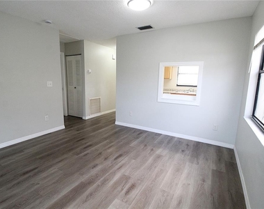 4812 27th Street W - Photo Thumbnail 4