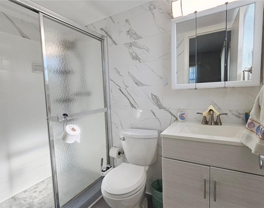 5896 Palm Lane - Photo Thumbnail 9