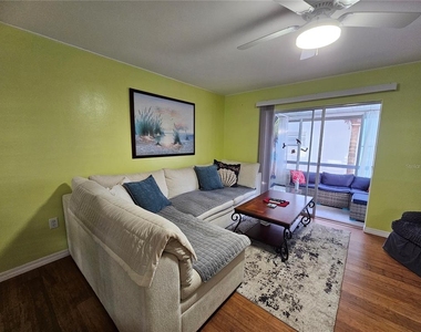 5896 Palm Lane - Photo Thumbnail 2