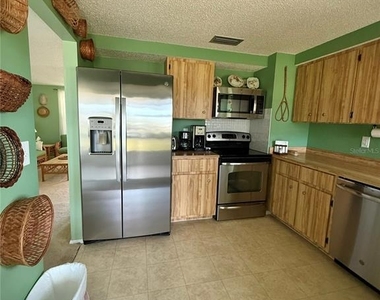 12884 Bacchus Road - Photo Thumbnail 9